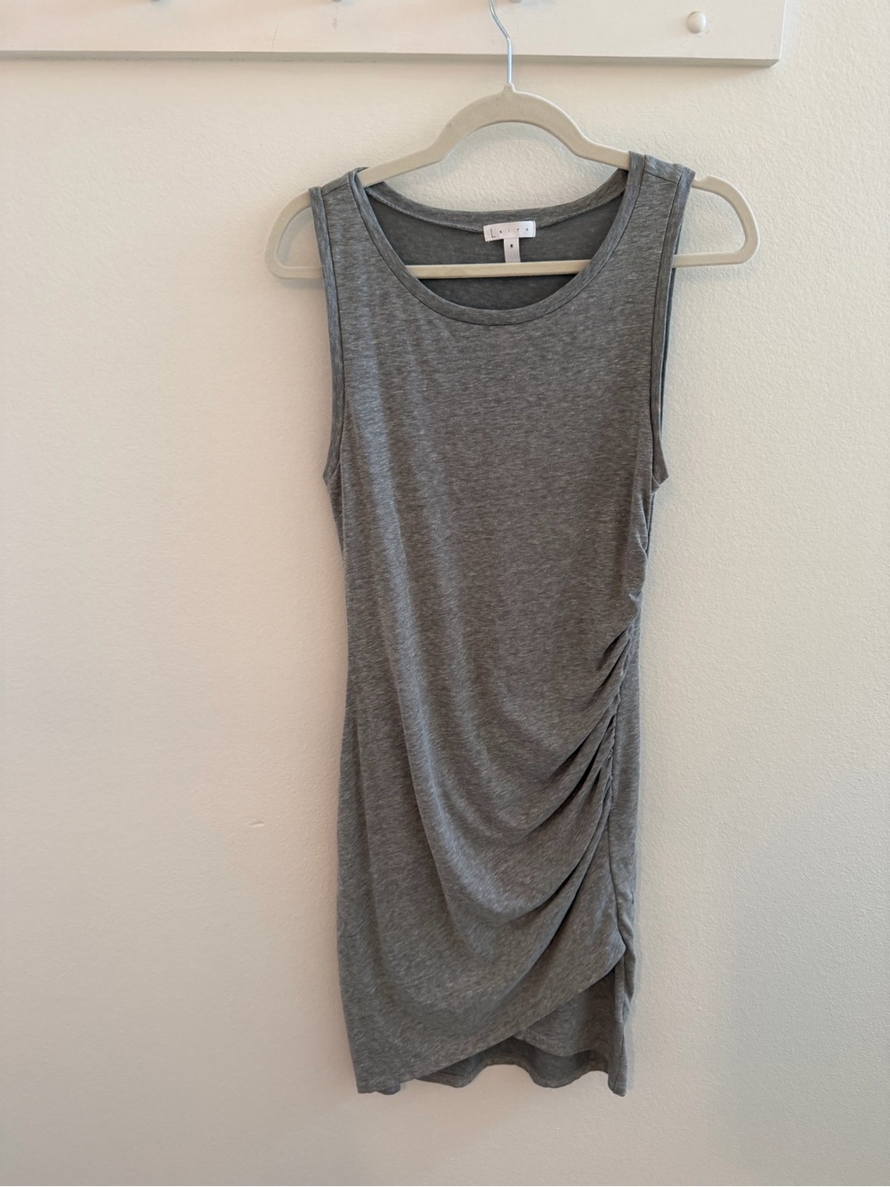Leith Ruched Sleeveless Bodycon Midi Dress Gray Size M